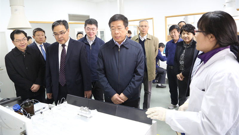 中装董事长_中装模特高清(2)