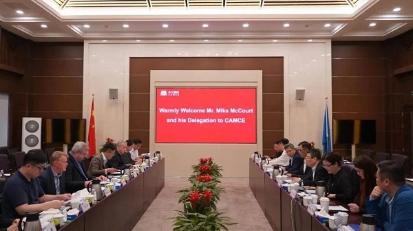 英国代表团.jpg